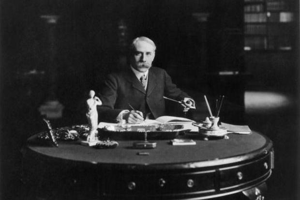Sir Edward Elgar e o cântico dos wolves