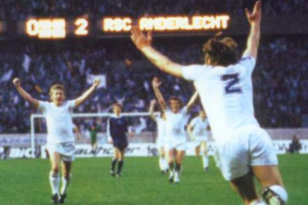 Anderlecht x Austria Wien: a final de roxo 