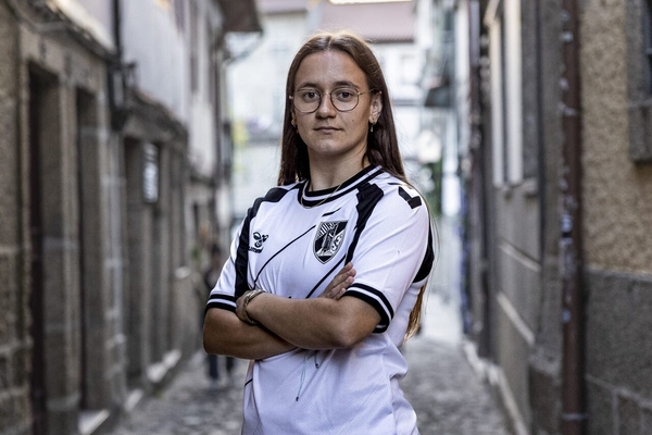 Rita Dias está de regresso à Liga BPI, junta-se ao Vitória SC e irá defrontar a irmã