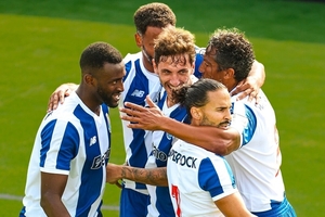 FC Porto, Benfica, Casa Pia e FC Felgueiras avançam na Liga Portugal Legends