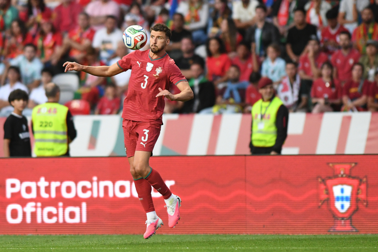 Rúben Dias continua condicionado na véspera da estreia portuguesa no Mundial