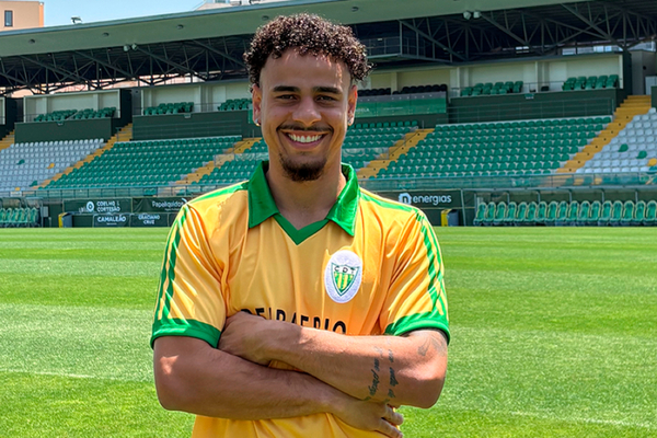 CD Tondela anuncia terceiro reforço com passagem pelo Feirense