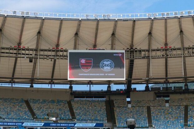 Flamengo too good for Coritiba at Estádio Jornalista Mário Filho (Maracanã)