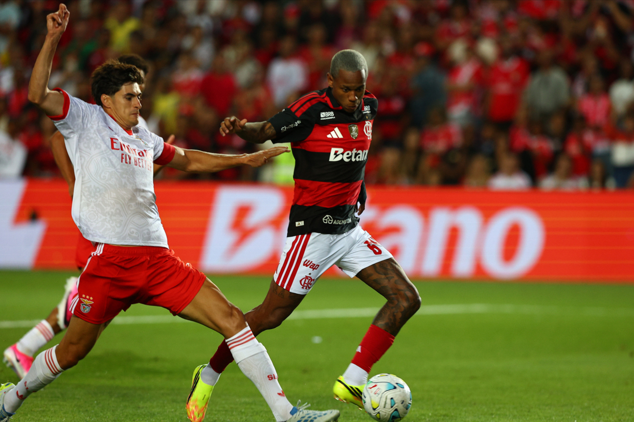 Uma defesa aos papéis: o melhor e pior da derrota do Benfica frente ao Flamengo