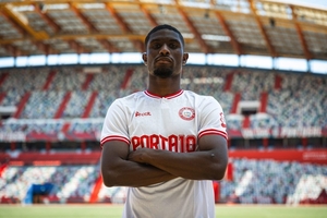 Ibrahima Guirassy reforça a UD Leiria