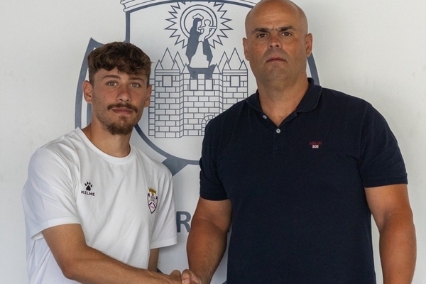 Feirense volta a reforçar-se no Campeonato de Portugal