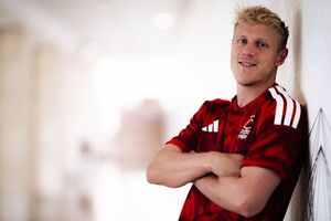 Internacional austríaco junta-se ao Nottingham Forest