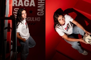 Francisca Castro assina contrato profissional com o SC Braga