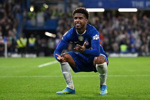 Manchester United, Andrey Santos transferi için Chelsea ile anlaşmaya yakın