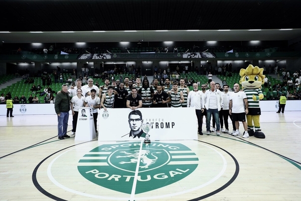 Apresentação digna: Sporting domina Imortal e conquista Troféu Stromp