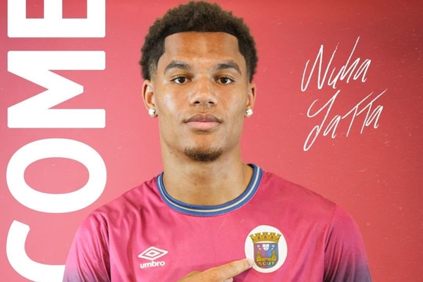 Novo reforço do Torreense é internacional jovem alemão e vem do Stuttgart