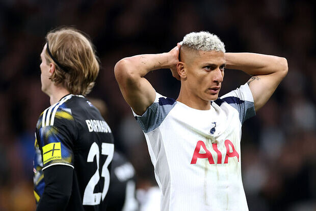 Honours even between Tottenham and Leeds United Honours even between Tottenham and Leeds United