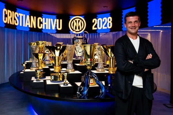 Chivu renova com o Inter até 2028