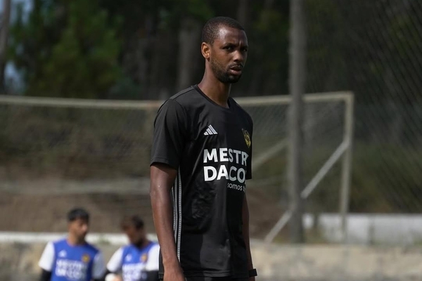 Lusitânia de Lourosa anuncia rescisão com jogador nigeriano