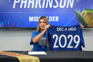 Erica Meg deixa Valadares Gaia e voa para os Estados Unidos