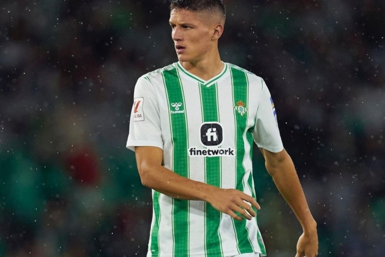 Altimira já está em Lisboa e espera «ganhar todos os títulos possíveis» pelo Sporting