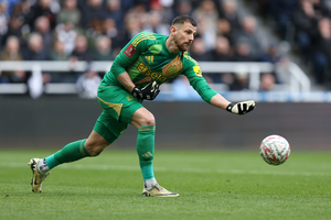 Dúbravka reforça a baliza do Tottenham