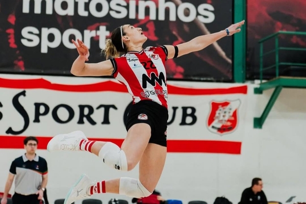Benfica oficializa mais um reforço e anuncia três saídas do plantel feminino