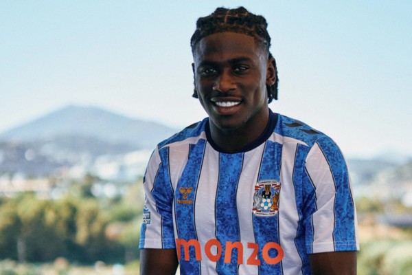 Coventry City contrata Loum Tchaouna ao Burnley