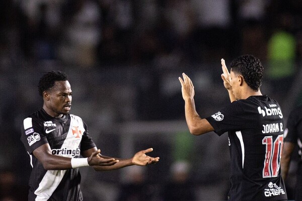 Pedro Emanuel continua sem ganhar pelo Vasco e mantém-se em zona de despromoção