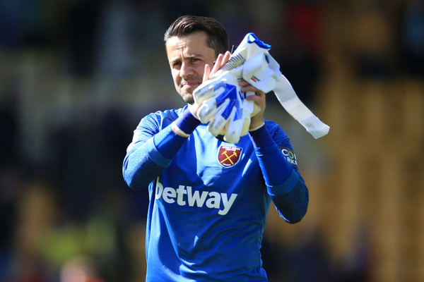 Lukasz Fabianski coloca um ponto final na carreira