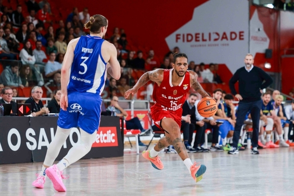 Benfica domina FC Porto e conquista a 16.ª Supertaça de basquetebol