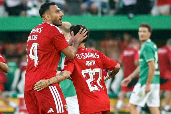 Benfica tenta evitar segunda eliminação de um grande nas pré-eliminatórias da Liga Europa