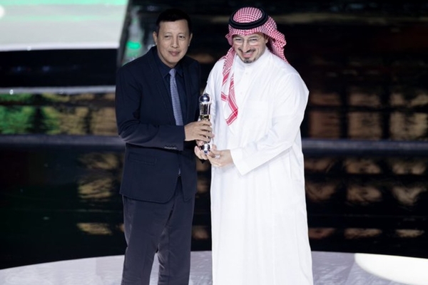 Presidente da Federação Saudita demite-se após eliminação