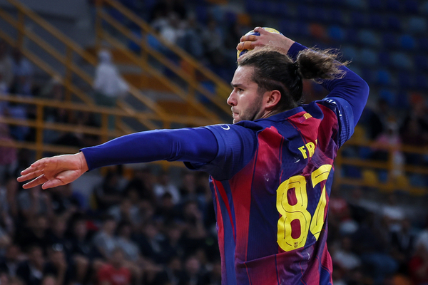 Luís Frade brilha e guia Barcelona à conquista da Liga dos Campeões