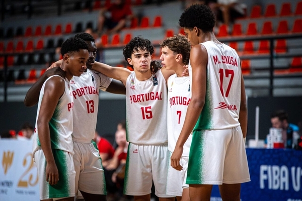 Sub-16 | Portugal volta a perder frente à Chéquia em encontro de preparação
