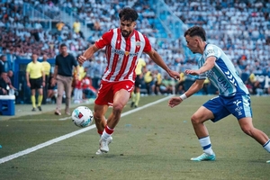 Málaga e Almería anulam-se na primeira mão dos playoffs de acesso à La Liga