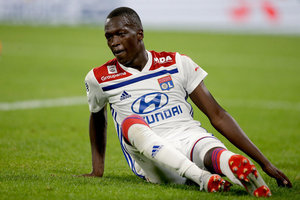 Mendy está a chegar à lateral esquerda do Bernabéu Mendy está a chegar à lateral esquerda do Bernabéu