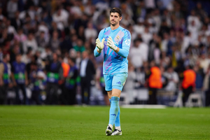 Courtois aponta para o final de carreira: «Quero jogar mais quatro ou cinco anos no Real ...