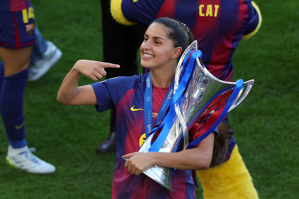 Kika Nazareth faz história: a primeira portuguesa a jogar e vencer uma final da Liga dos ...
