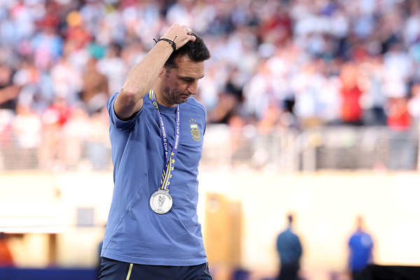 Scaloni: «Perdemos e assumimos que eles foram melhores»