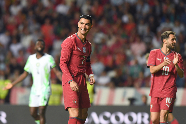 Ronaldo «imita» Messi e é o 2º da história a estar em seis Mundiais