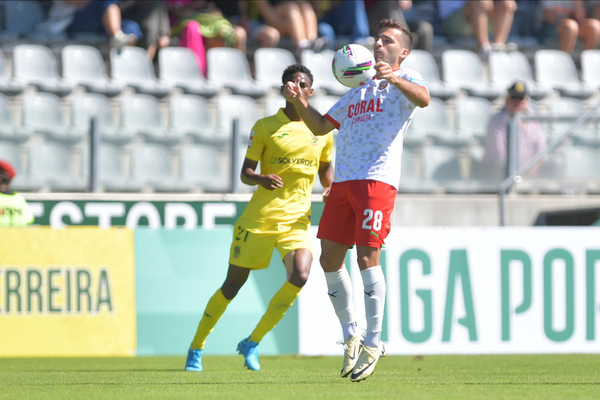Marítimo anuncia rescisão de contrato de André Rodrigues