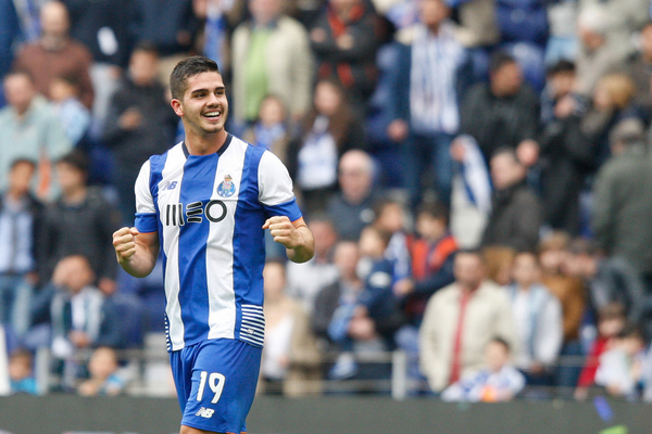 André Silva perfila ao lado de Pepe, Lucho ou Quaresma: recorde os regressos ao FC Porto