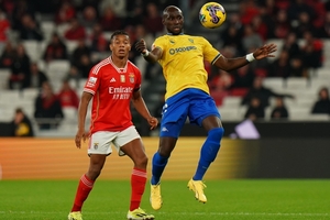 Mangala junta-se à equipa técnica de Ian Cathro no Saint-Étienne 