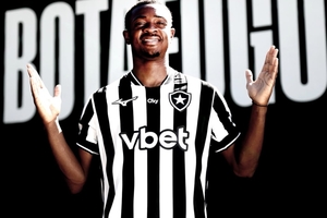 FC Porto faz encaixe com jovem da equipa B: os detalhes