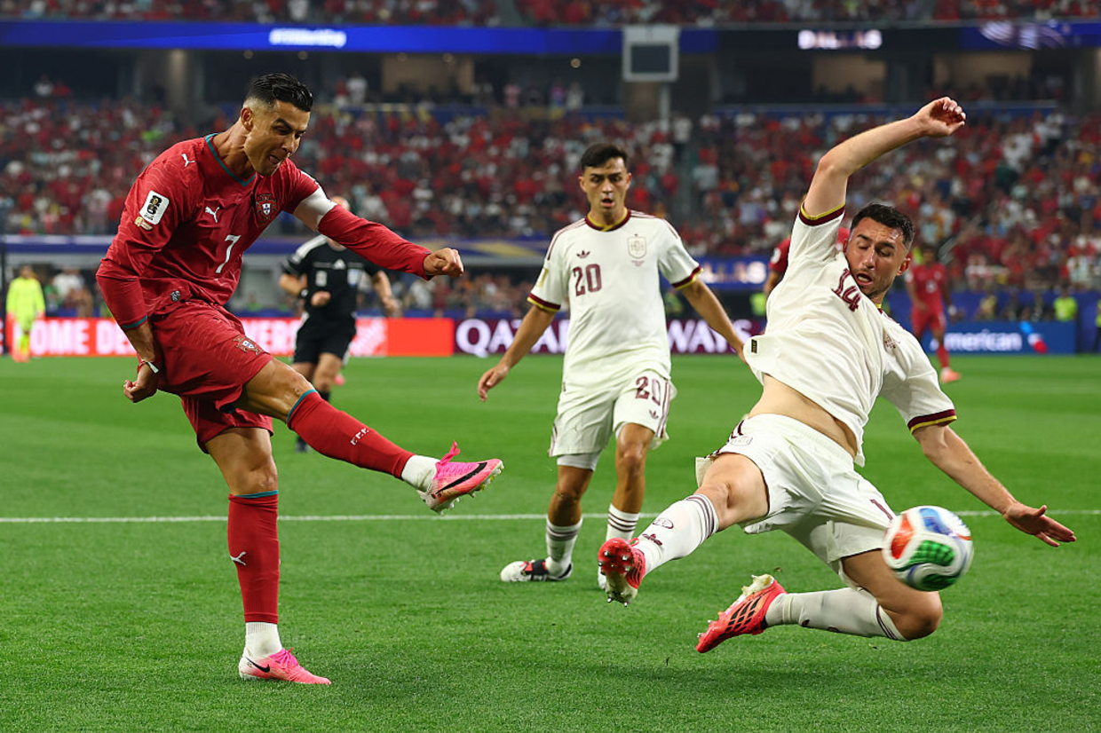 Ronaldo: «Antes de Cristiano, Portugal não tinha nenhum título, agora tem três»