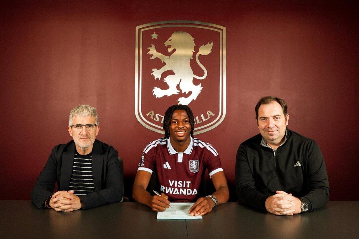 Aston Villa, Johan Manzambi transferını kulüp rekoruyla tamamladı