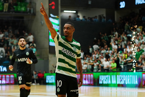 Sporting oficializa a saída de Pauleta