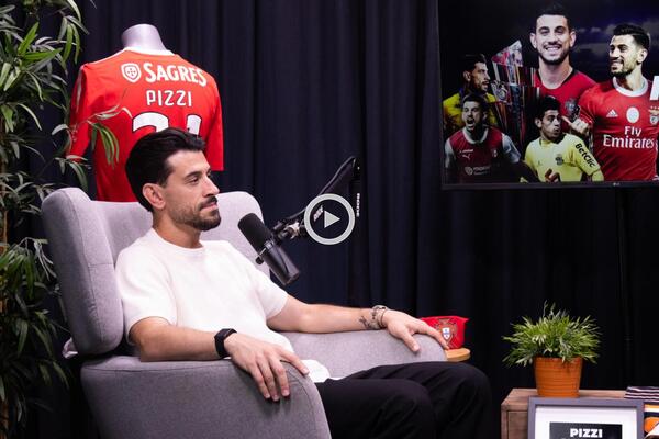Pizzi: «Cada vez que jogávamos no Estádio da Luz era uma loucura»