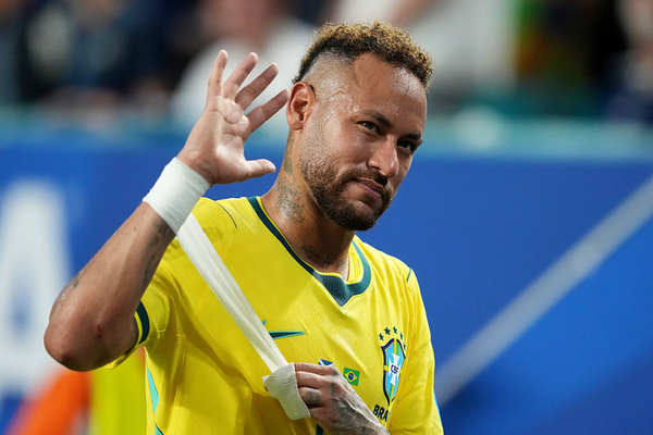 Entre lesões e polémicas: o percurso de Neymar nos 981 dias sem vestir a camisola do Brasil