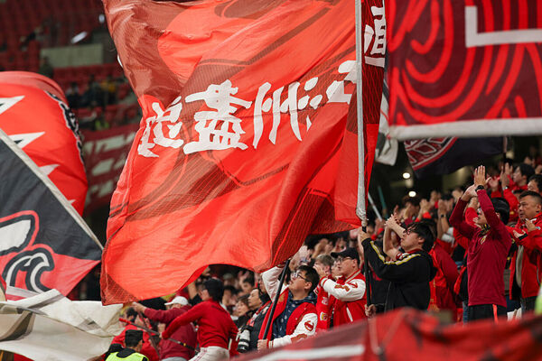 Metade dos clubes com pontos deduzidos: campeonato chinês enfrenta novos escândalos