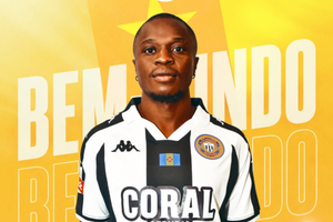 Nacional contrata médio camaronês