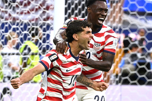 Com brilho de Balogun, Estados Unidos vencem Paraguai na estreia em casa