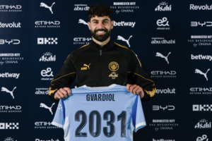 Gvardiol prolonga ligação com o Manchester City