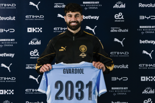 Gvardiol prolonga ligação com o Manchester City
